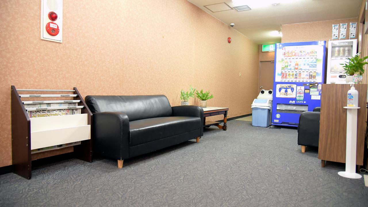 Business Hotel Shuttle Kumamoto Exteriör bild
